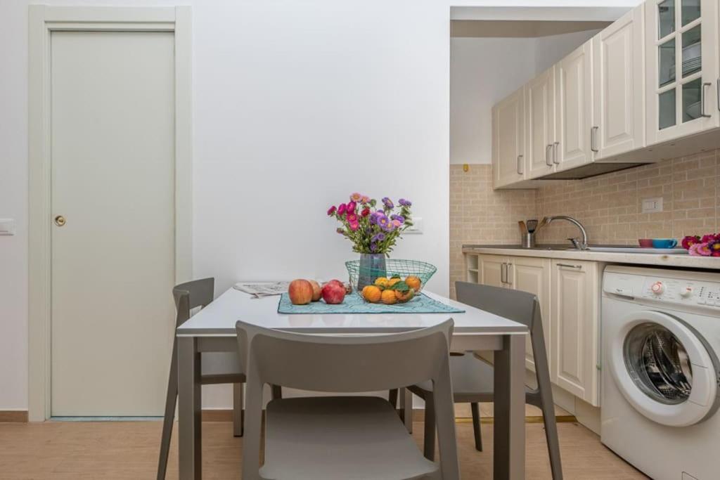 Liberty House, In Stile Retro! Apartment มิลาน ภายนอก รูปภาพ