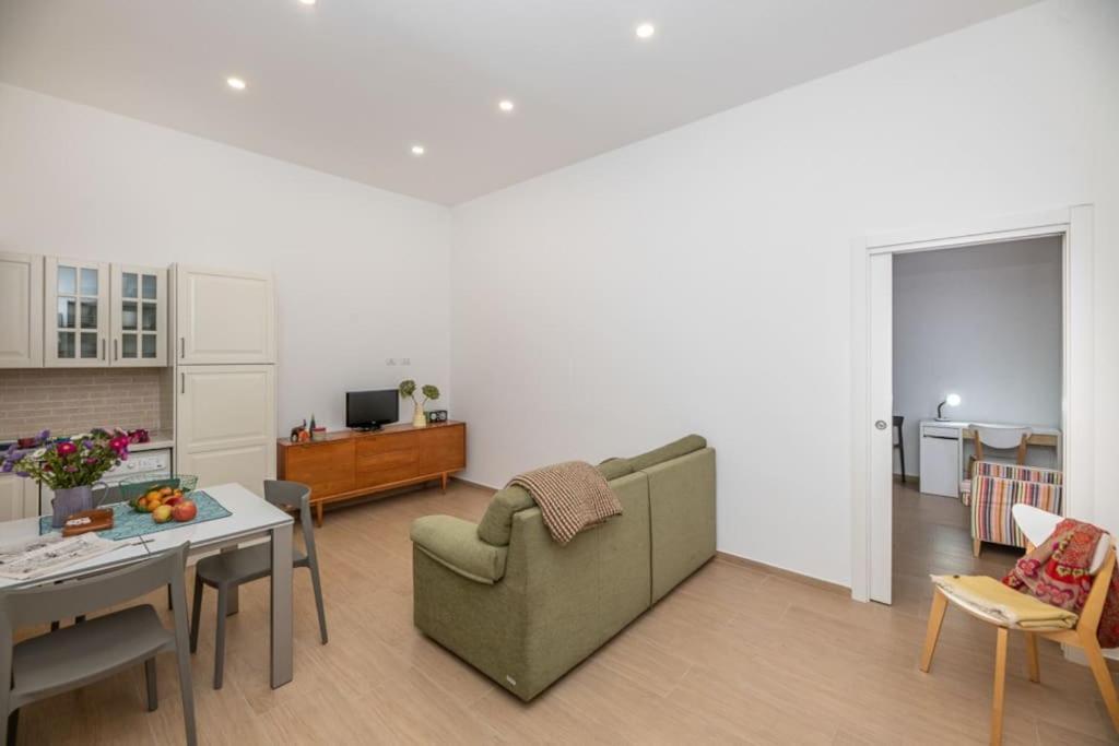 Liberty House, In Stile Retro! Apartment มิลาน ภายนอก รูปภาพ